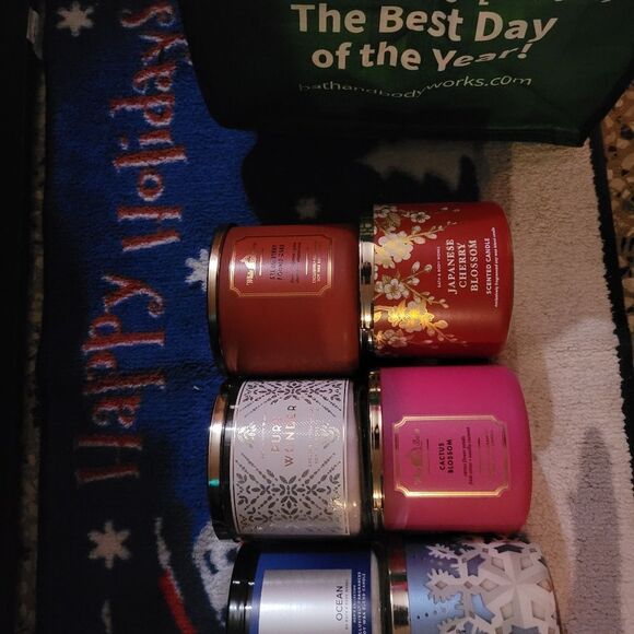 Used Japanese Cherry Blossom bath and body works 3-wick candle - Picture 16 of 16